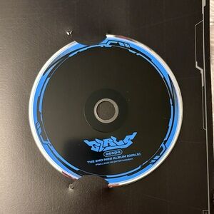 Aespa Girls 2nd Mini Album CD + stickers!